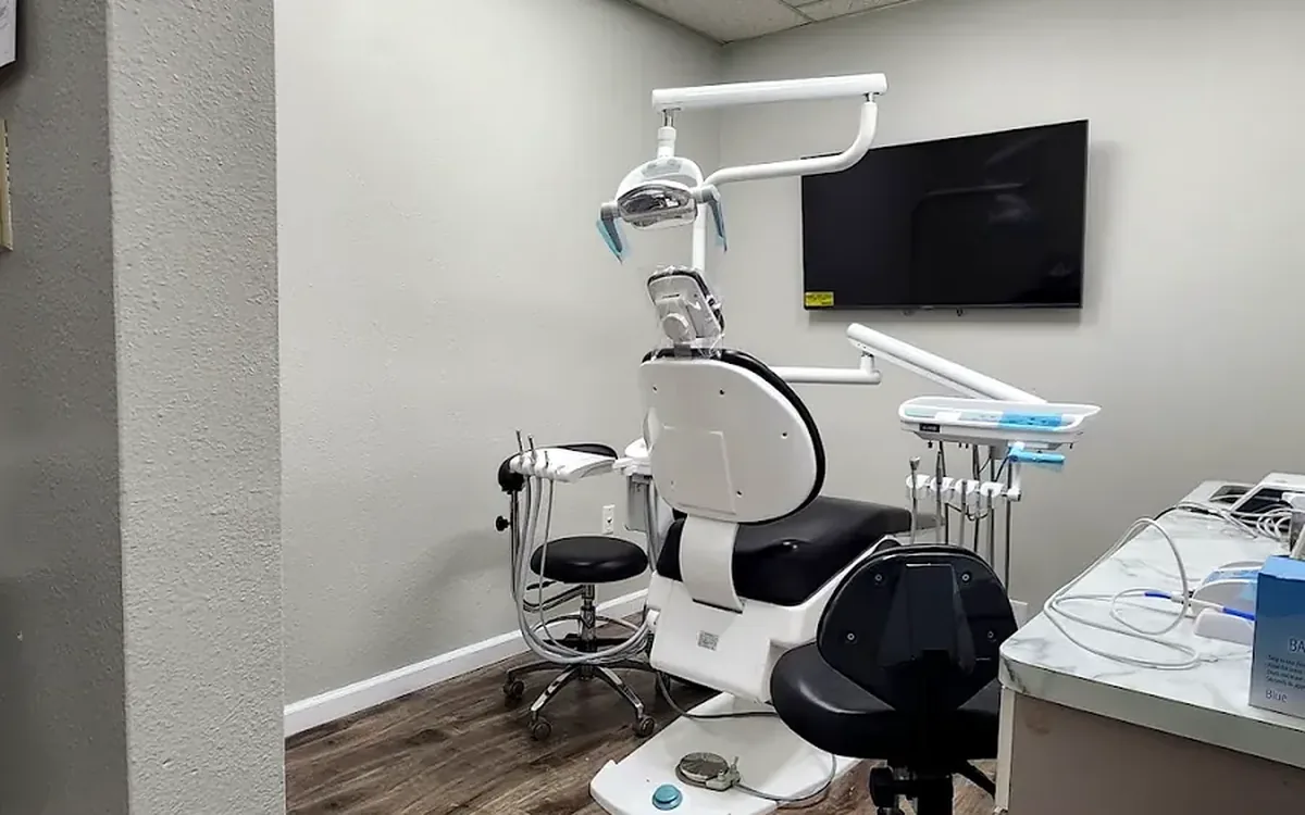 A bright, modern treatment room at Dental Day